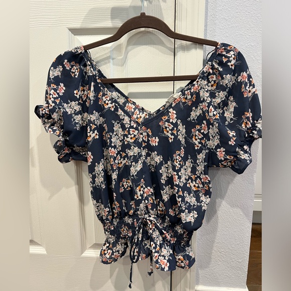 Sienna Sky Tops - Sienna Sky v-neck blue floral women’s blouse in small